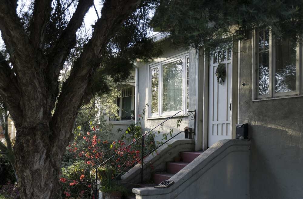 Taylor Swift's $125 Million Real Estate Portfolio: A Complete Guide to Her Luxury Properties - Celebrity Home - Homedecortoday A Peek Inside Taylor Swift's house in Beverly Hills