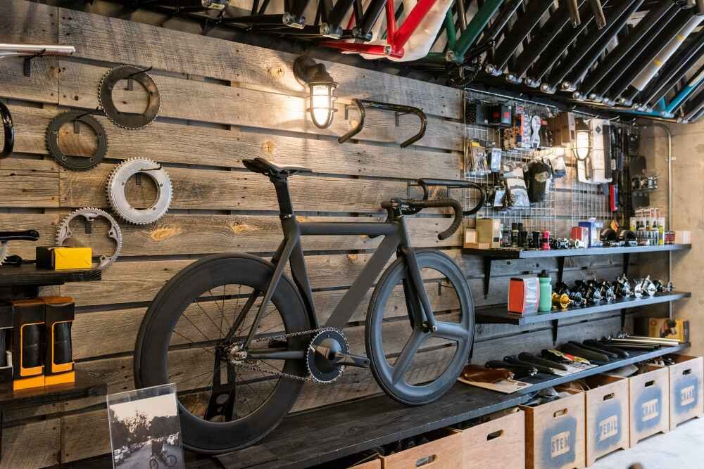 organize cluttered garage