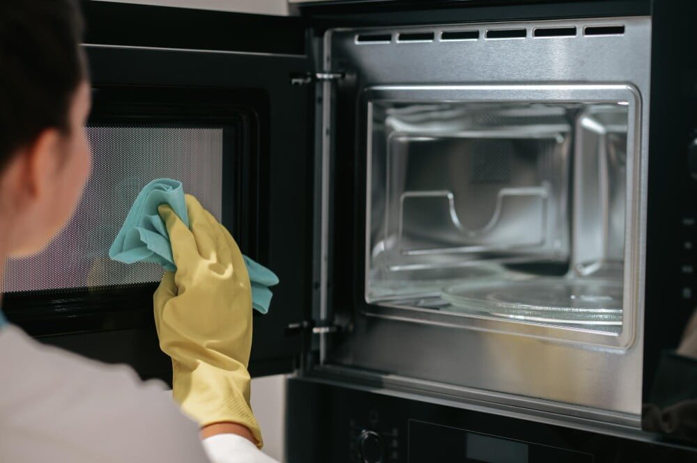 How to Deep Clean Your Oven in 5 Simple Steps - Cleaning - Homedecortoday Deep Clean Oven