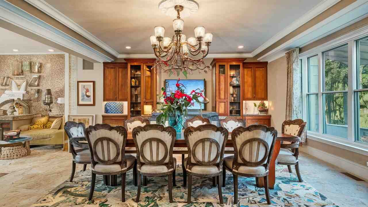 Know About $700,000 Charles Barkley House In Scottsdale - Celebrity Home - Homedecortoday Exclusive design elements in a house