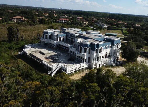 The Unfinished Orlando Versailles House: Queen of Versailles Hurricane Ian Mansion Upended - Featured - Homedecortoday From Documentary to Real-Life Drama The Siegels' Ongoing Saga