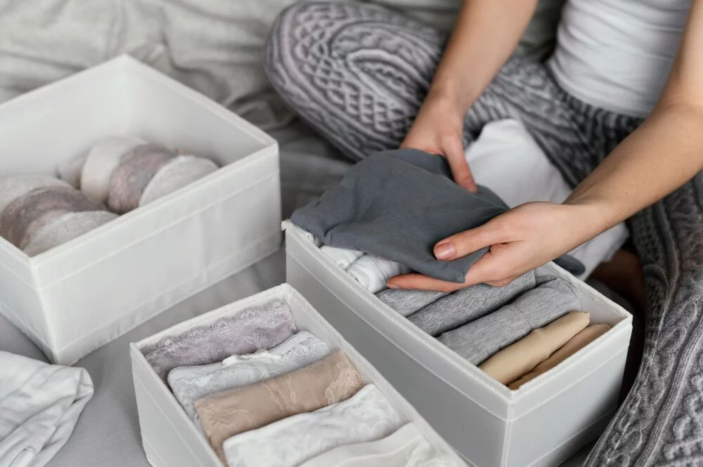 Choosing the right closet storage options for small closets
