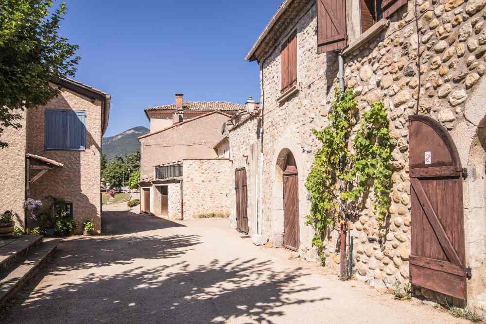 Contemporary Tuscan Style Homes Design: Inspiring House Plans with a Modern Exterior - Building & Construction - Homedecortoday Exploring House Plan Inspirations for Tuscan Style Homes