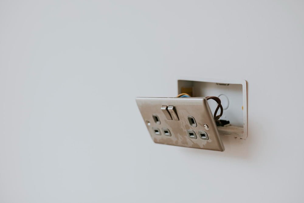How to Replace Light Switches Outlets into an Electrical Outlet - DIY Tutorial - Electrical - Homedecortoday Old Light Switch