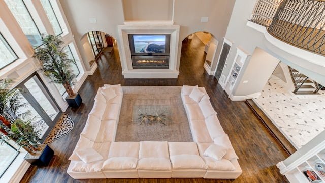 Inside $14 Million Jeffree Star House In Hidden Hills: Youtuber's Lavish Home - Celebrity Home - Homedecortoday The role of Jeffree Star's mansion in brand building