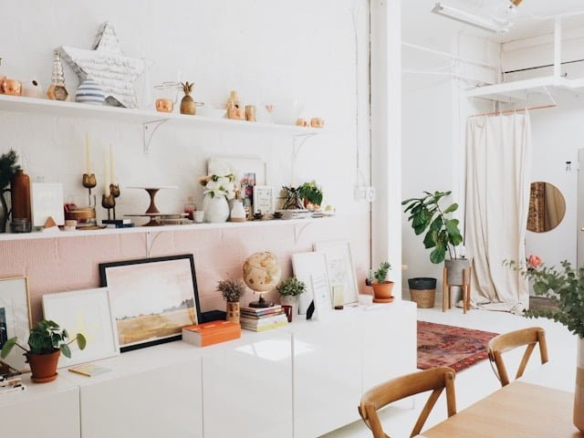 2025 Apartment Design Ideas to Transform Your Space into a Personal Oasis - Home Organization - Homedecortoday Using Light and Color to Create an Airy Atmosphere