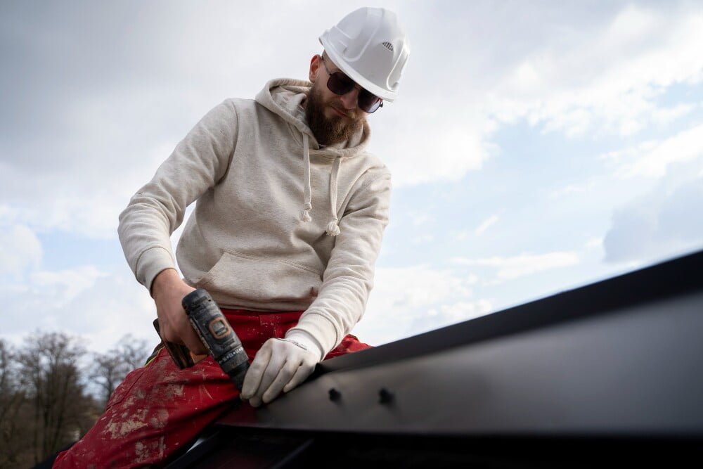 Maximizing the Asphalt Roof Lifespan: Factors impacting how long your roof will last - Roofing - Homedecortoday When It's Time for a Roof Replacement What to Expect