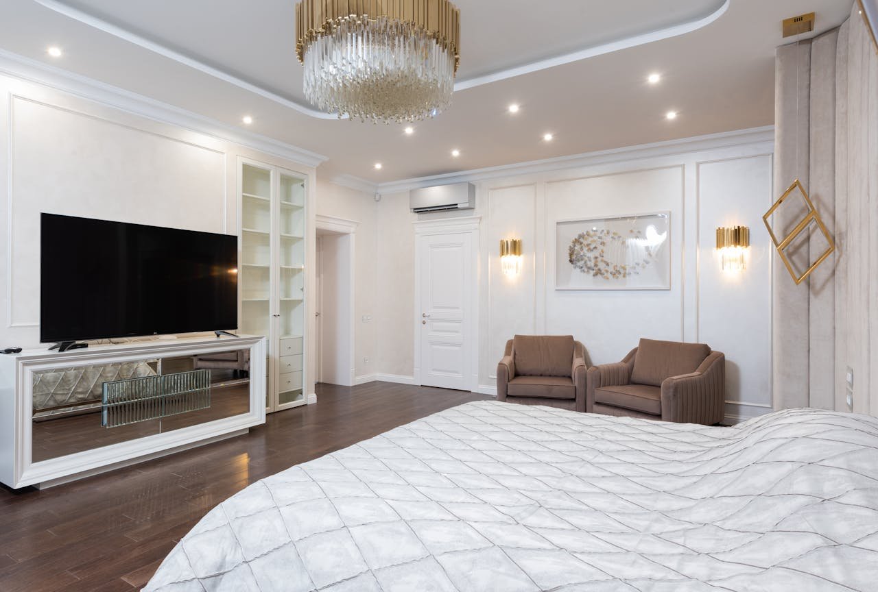 Shohei Ohtani House: Dodgers Star Purchases $7.8M La Cañada Flintridge Mansion - Celebrity Home - Homedecortoday A Look Inside Shohei Ohtani's Five-Bedroom Mansion