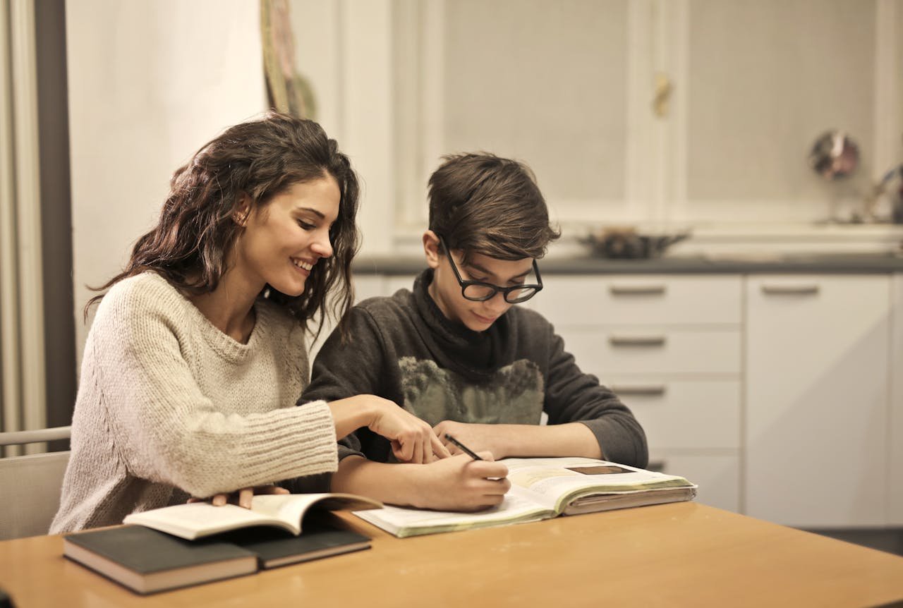Consequences Of Arrears: Understanding Missed Payments in America - Featured - Homedecortoday How Does Child Support Arrears Affect Your Finances