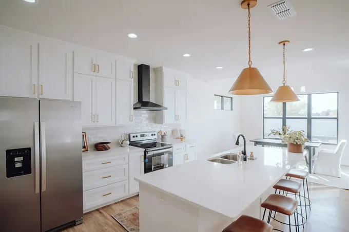 Ultimate Dream Kitchen Makeover: Stunning Before-and-After Cabinet Remodels - Building & Construction - Homedecortoday What are Some Storage Solutions for a Cramped Kitchen