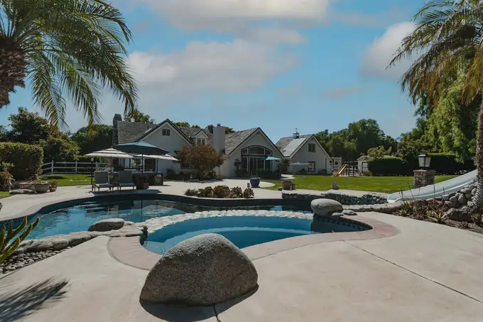 $265,800 Troy Landry House - Celebrity Home - Homedecortoday celebrity mansion