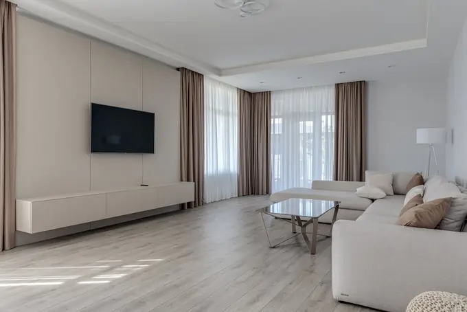 Luxurious Amenities and High-Tech Features