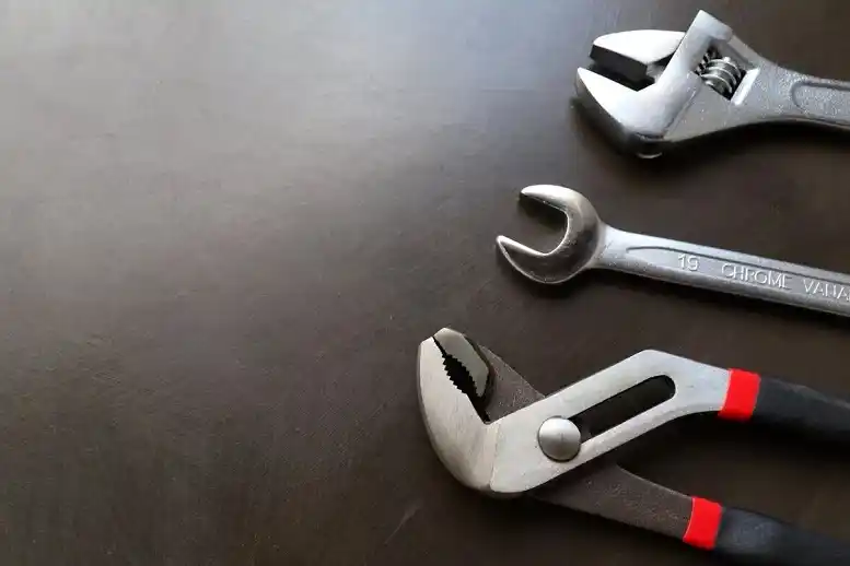 Best DIY Pliers for Homeowners - DIY Projects - Homedecortoday Adjustable wrench and slip-joint pliers for tackling large DIY projects