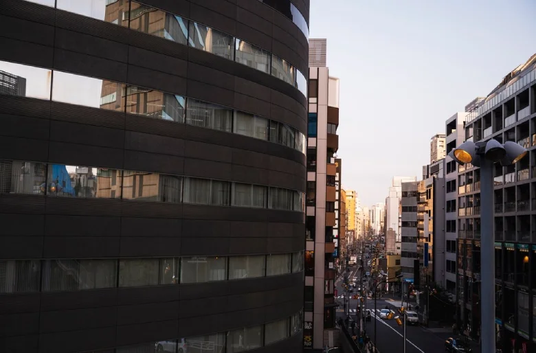 Investing in U.S. Commercial Real Estate: Top Strategies for 2025 - Real Estate - Homedecortoday Image of , Real Estate, on Homedecortoday.