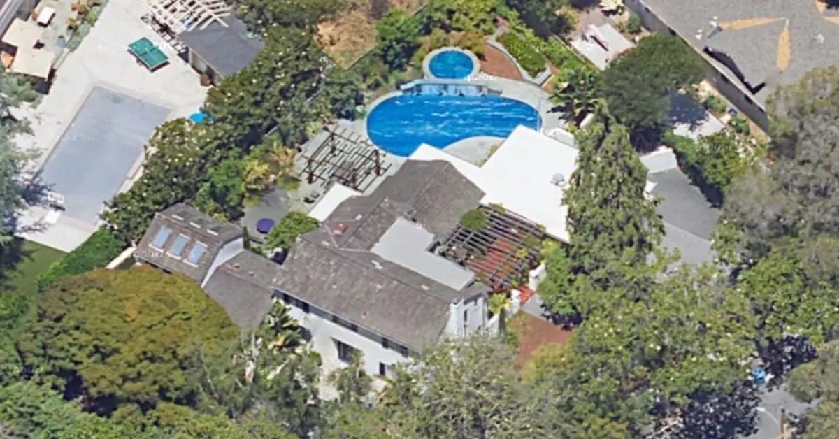 Poker Champion Phil Hellmuth House in Palo Alto, California (CA), US - Celebrity Home - Homedecortoday Image of , Celebrity Home, on Homedecortoday.