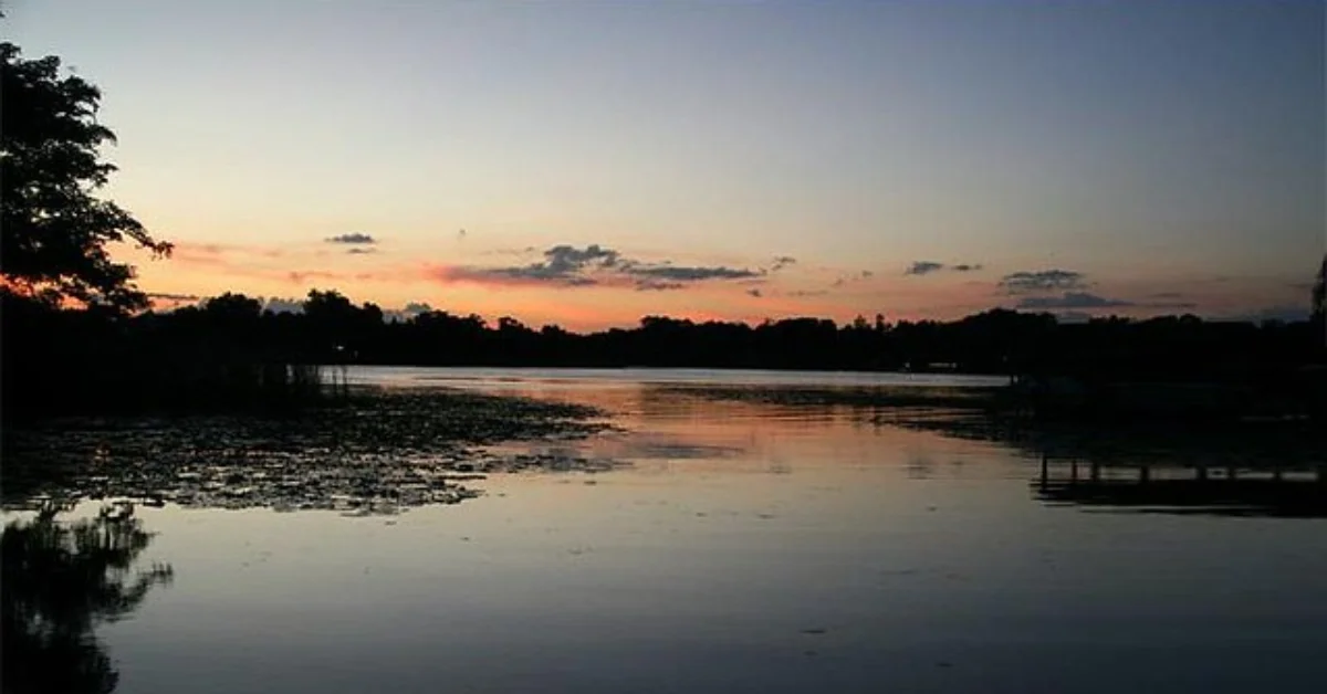 Kelly Tilghman House: Inside the Golf Broadcaster's Beautiful Home - Celebrity Home - Homedecortoday Image of , Celebrity Home, on Homedecortoday.