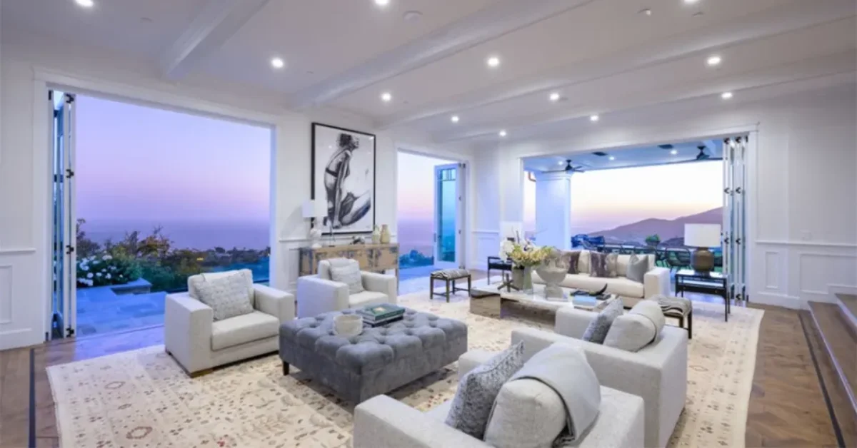 Kawhi Leonard House: Inside His $17 Million Pacific Palisades Mansion - Celebrity Home - Homedecortoday Image of , Celebrity Home, on Homedecortoday.