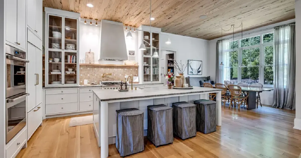 Kristin Cavallari House Tour: $8.9M Price, and Features in Nashville - Celebrity Home - Homedecortoday Image of , Celebrity Home, on Homedecortoday.