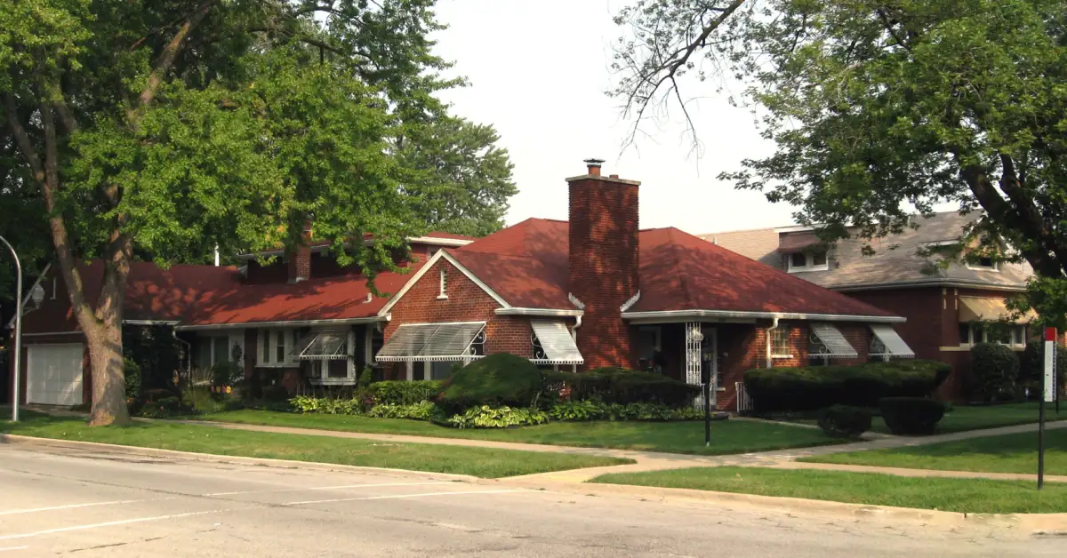 Mahalia Jackson House (Purchased 1956 for $15,000): History and Location - Celebrity Home - Homedecortoday Image of , Celebrity Home, on Homedecortoday.