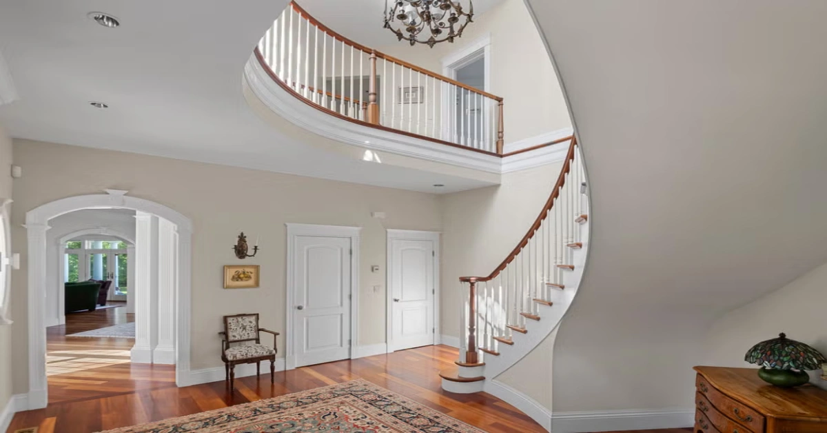 The Bette Davis House: Inside Hollywood's Most Intriguing Maine Estate - Celebrity Home - Homedecortoday Image of , Celebrity Home, on Homedecortoday.